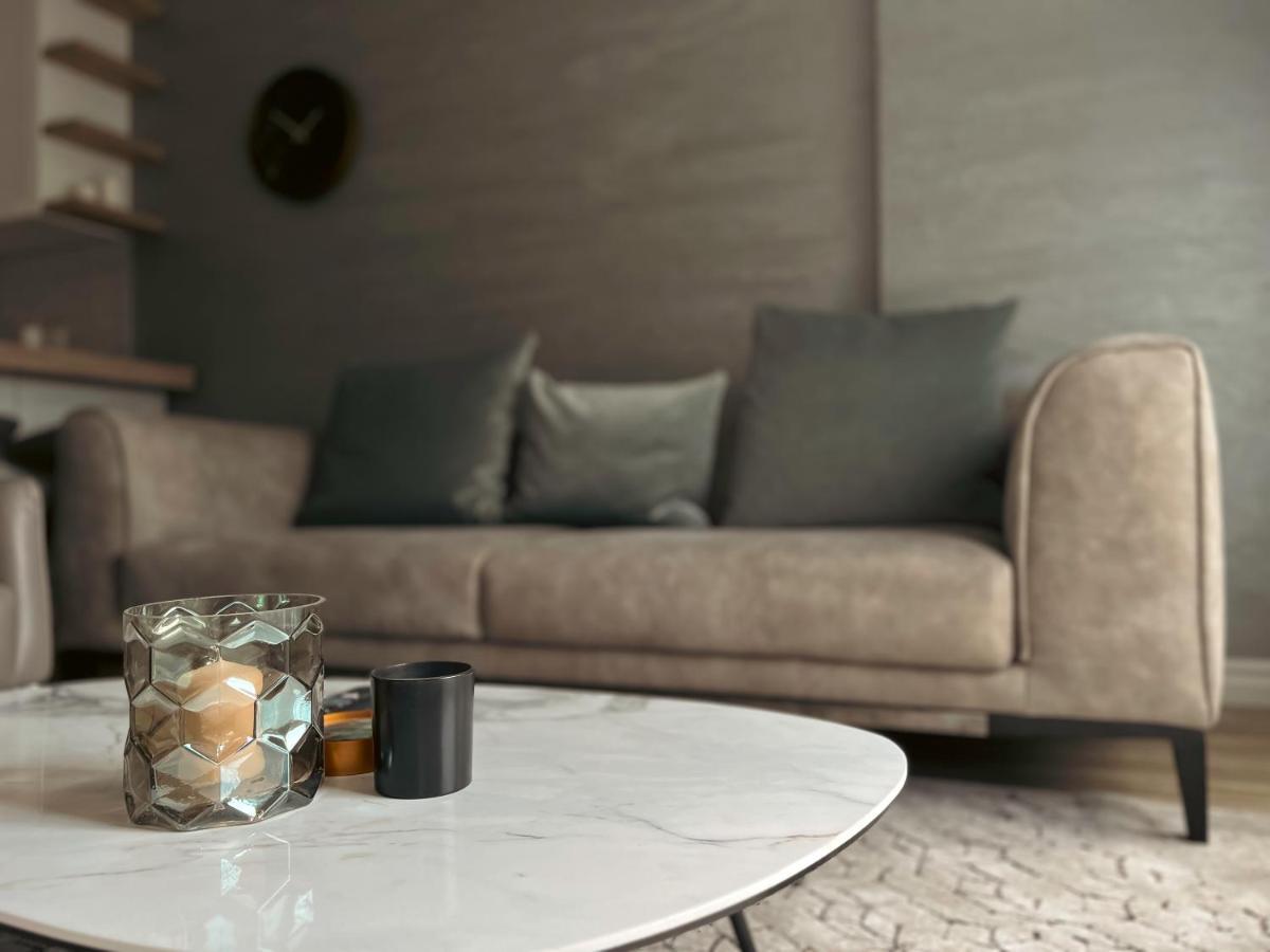 Luna Apartment *